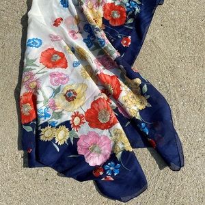 VINTAGE POPPY SCARF